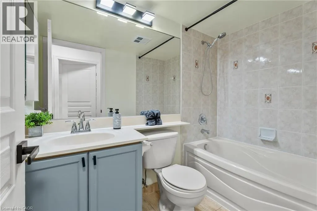 15 NORTHTOWN Way Unit# 1222, #1222