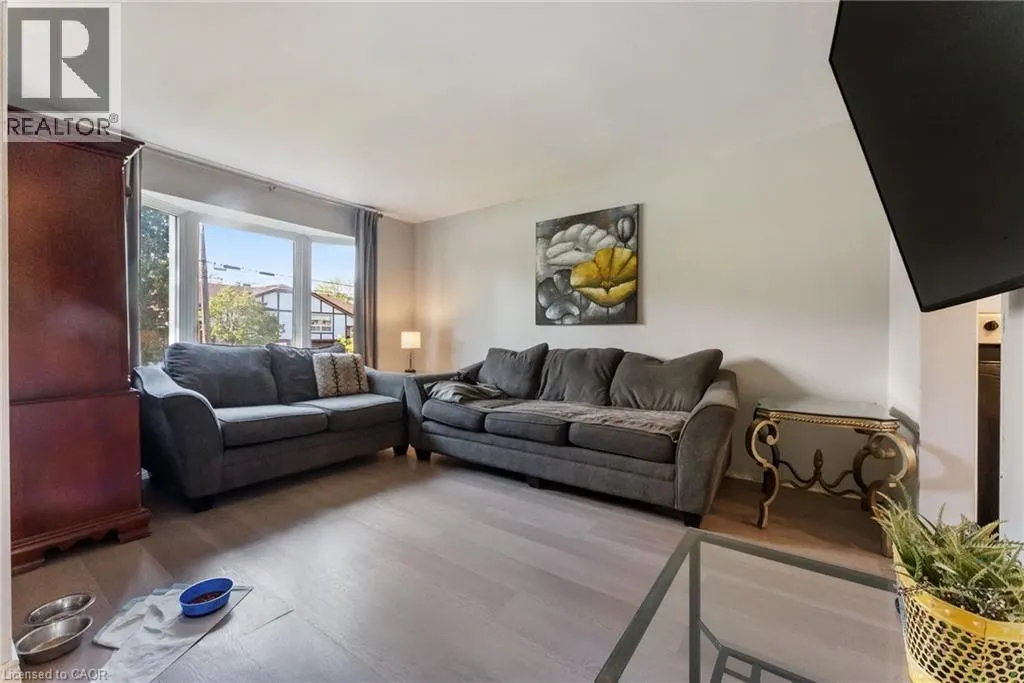 2700 BARTON Street E Unit# 7, #7
