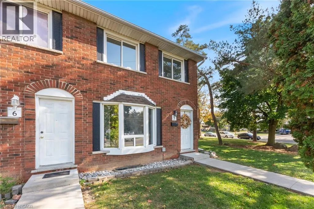 2700 BARTON Street E Unit# 7, #7