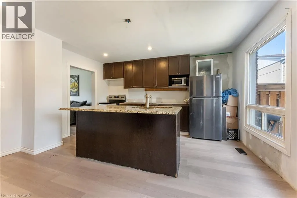 2700 BARTON Street E Unit# 7, #7