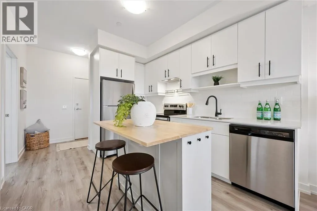 251 NORTHFIELD Drive E Unit# 516, #516