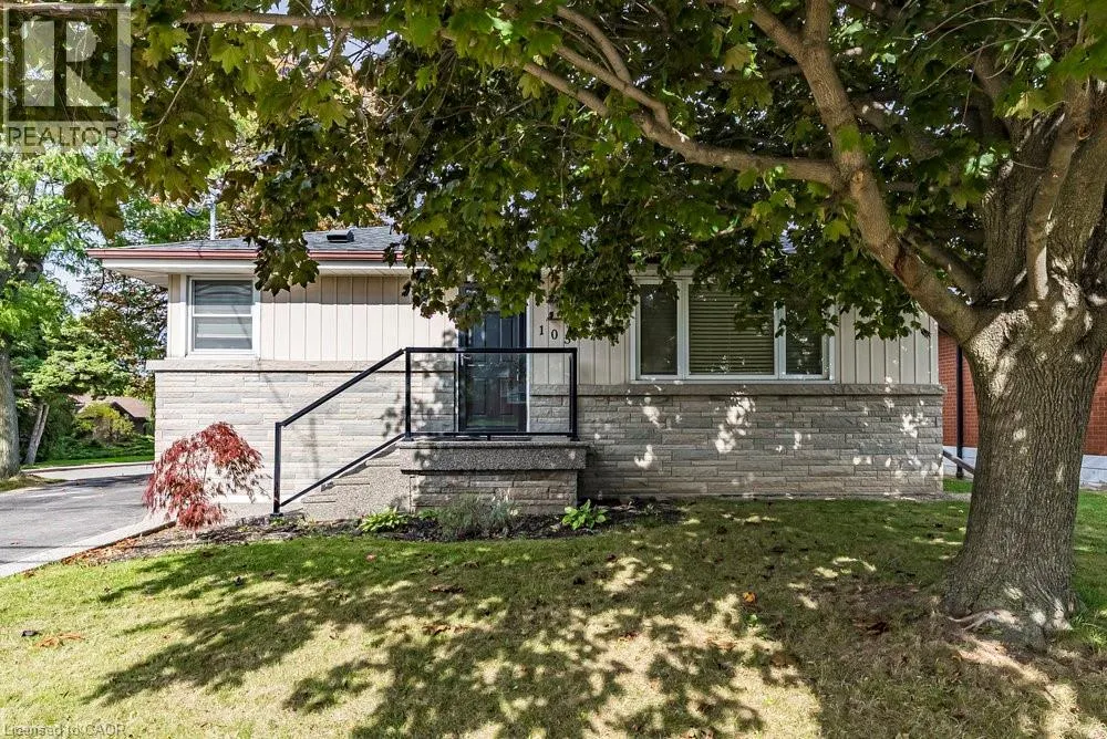 105 MCELROY Road E