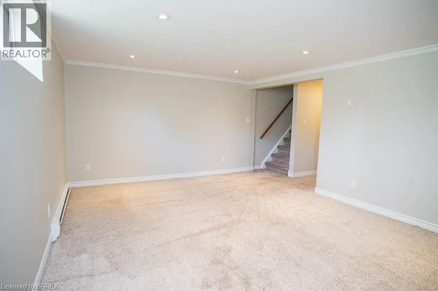 24 COACHWOOD Road Unit# 5, #5