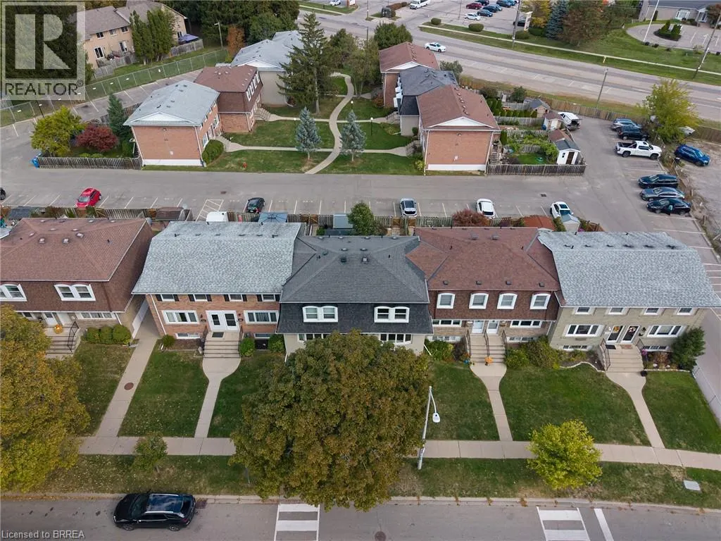 24 COACHWOOD Road Unit# 5, #5