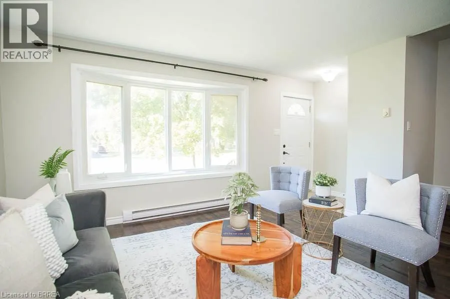 24 COACHWOOD Road Unit# 5, #5