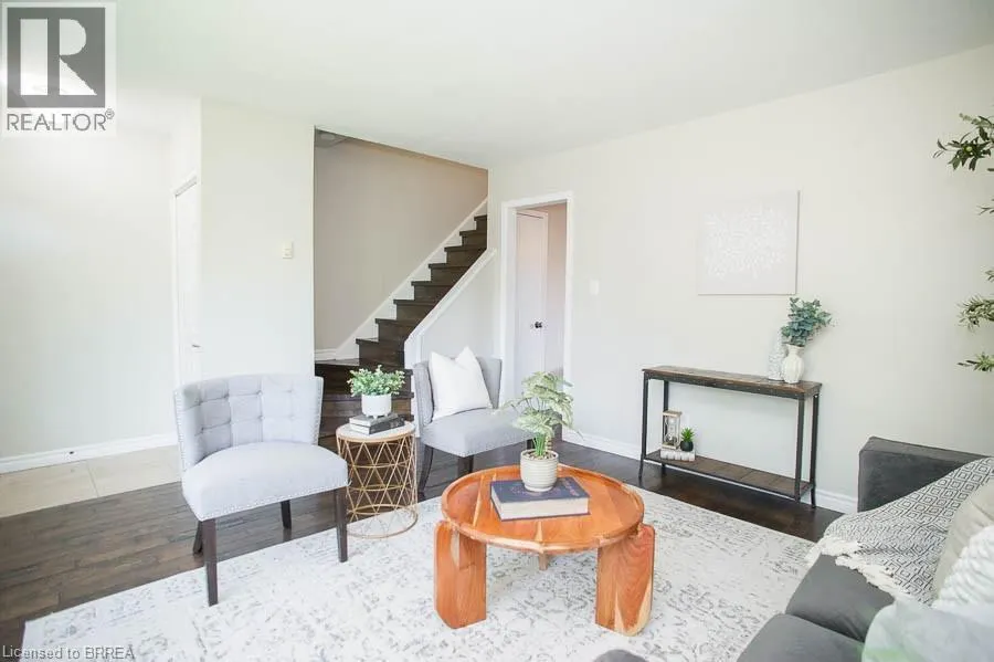 24 COACHWOOD Road Unit# 5, #5