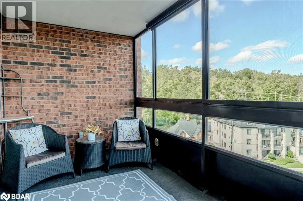 181 COLLIER Street Unit# 803, #803