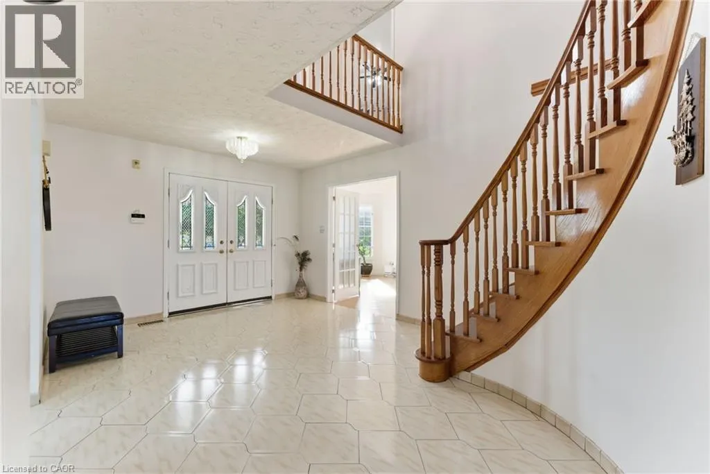 2 MORNINGSTAR Court