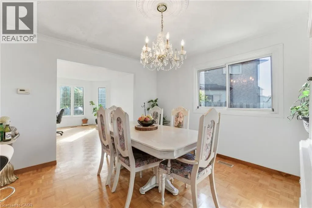 2 MORNINGSTAR Court