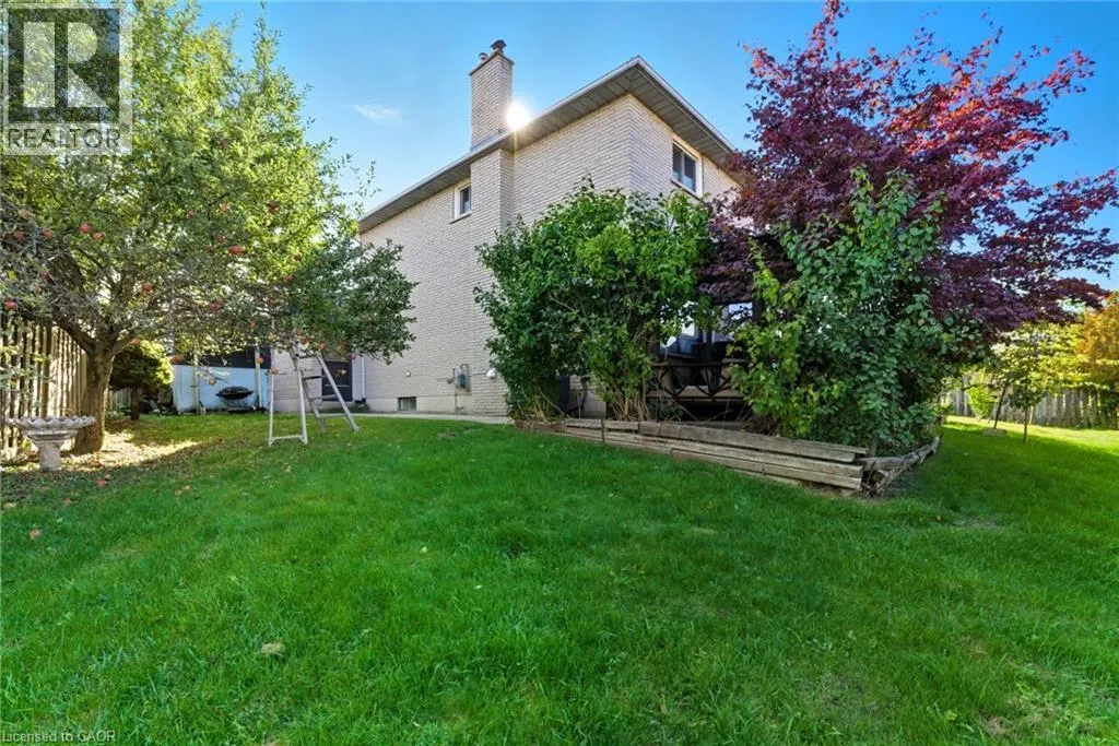 2 MORNINGSTAR Court