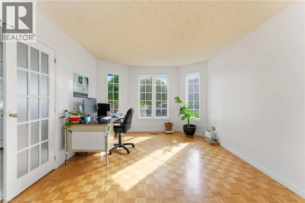 2 MORNINGSTAR Court