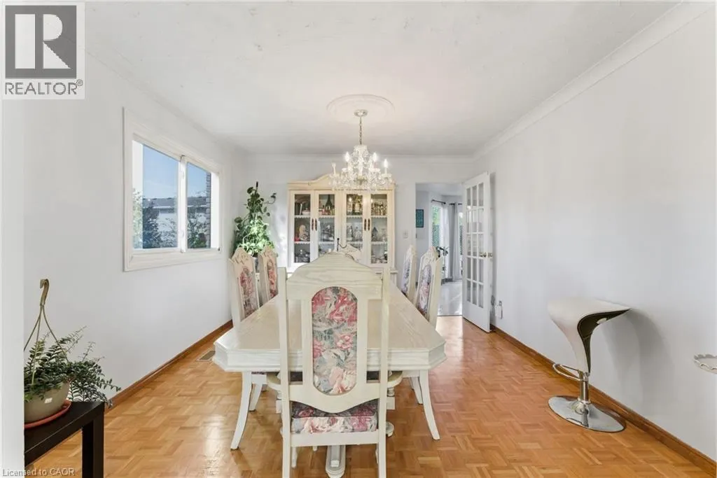 2 MORNINGSTAR Court