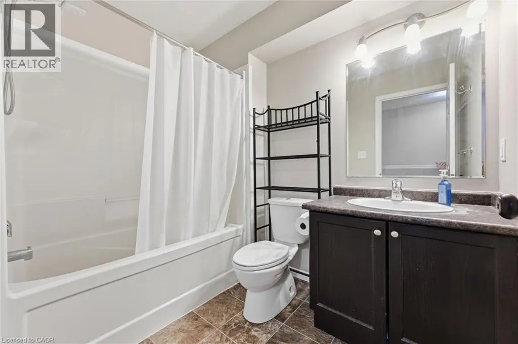 35 MOUNTFORD Drive Unit# 35, #35