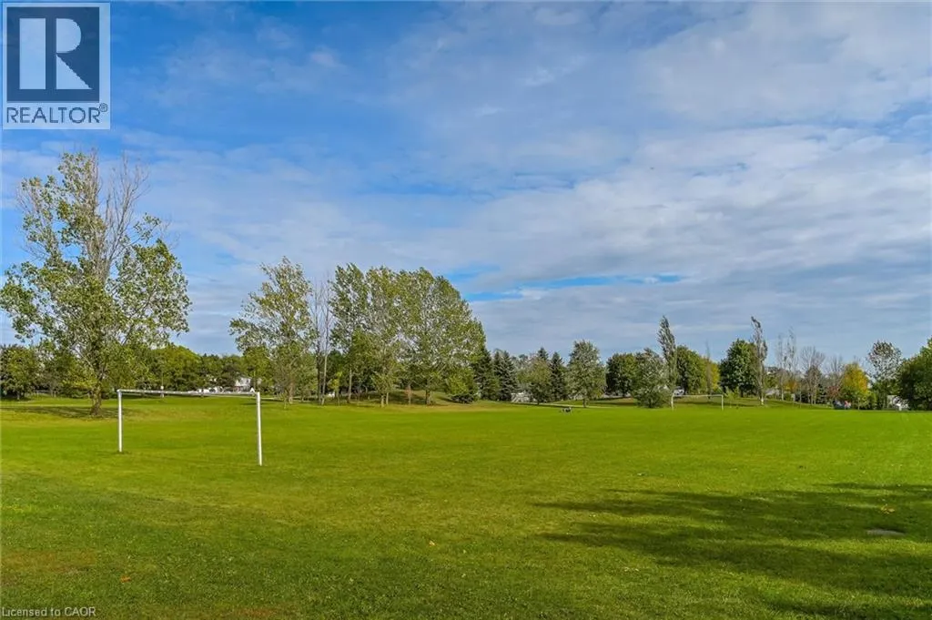 35 MOUNTFORD Drive Unit# 35, #35