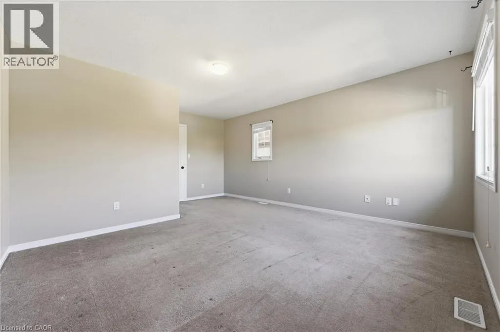 35 MOUNTFORD Drive Unit# 35, #35