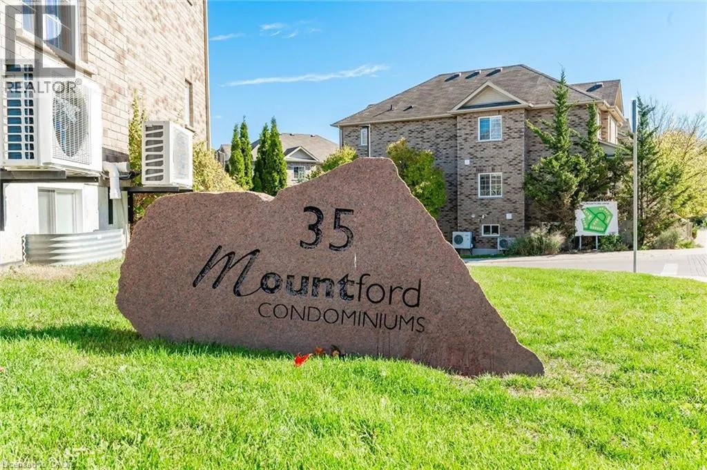 35 MOUNTFORD Drive Unit# 35, #35