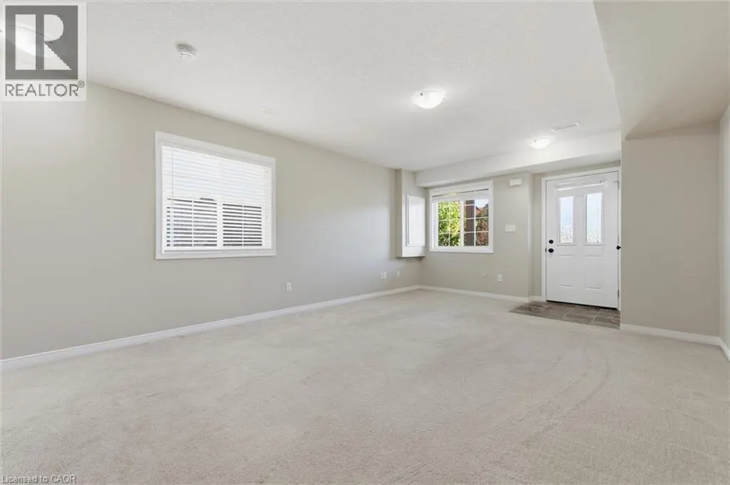 35 MOUNTFORD Drive Unit# 35, #35