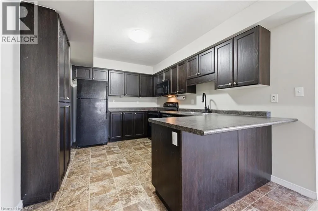 35 MOUNTFORD Drive Unit# 35, #35