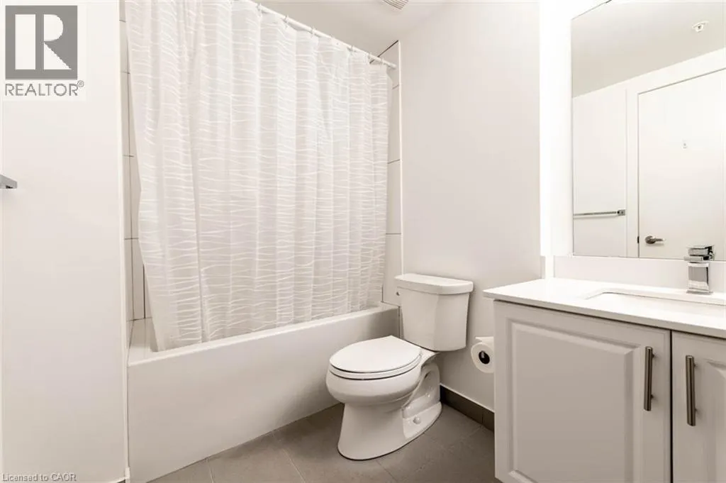 550 NORTH SERVICE Road Unit# 611, #611