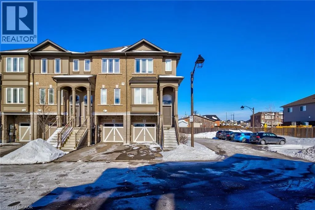 82 BLOOM Crescent