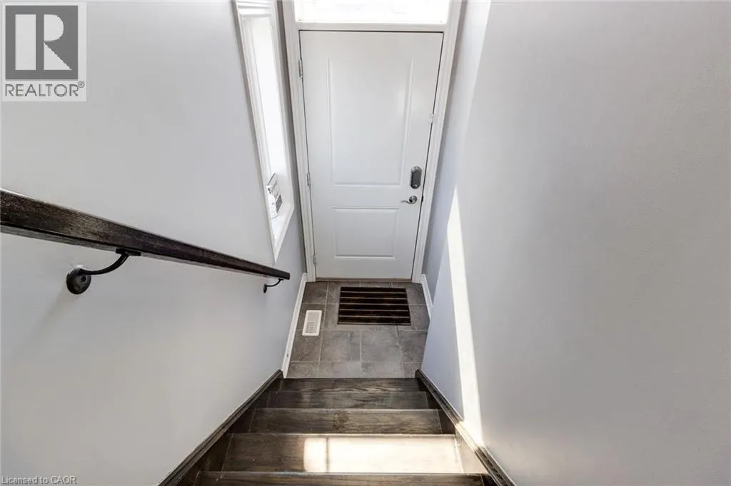 82 BLOOM Crescent