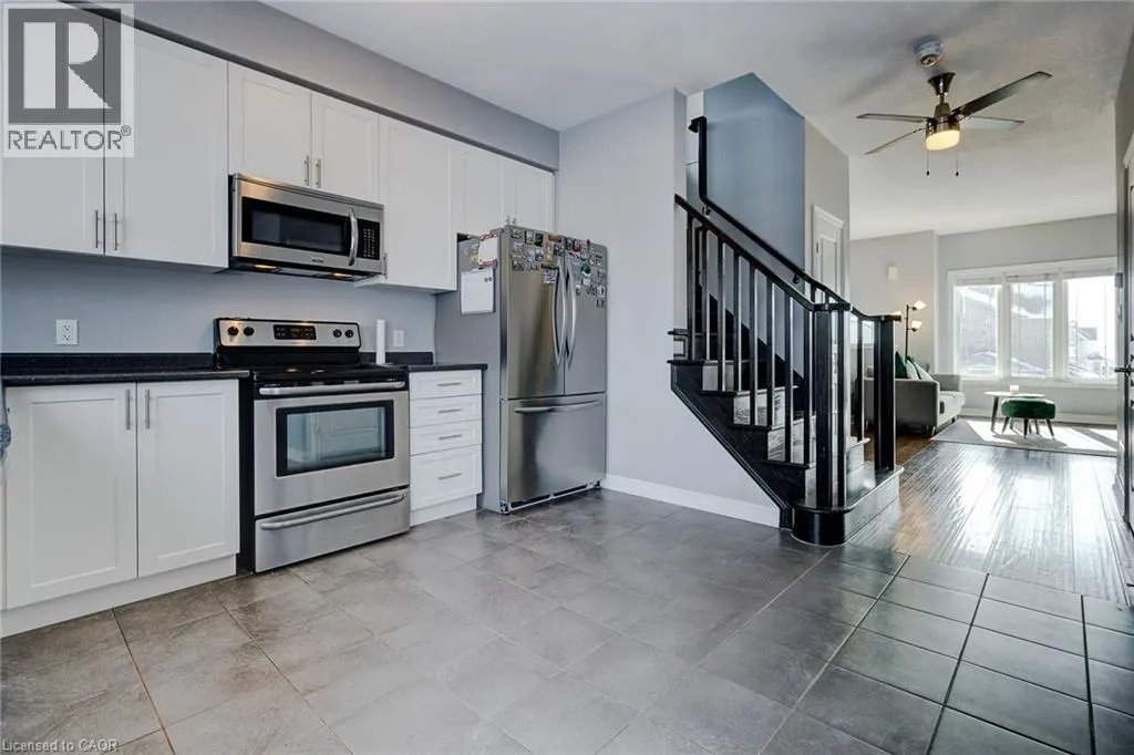 82 BLOOM Crescent