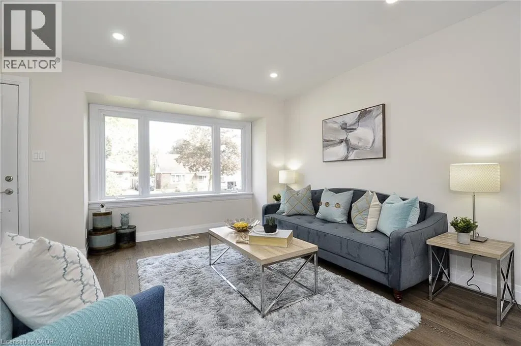 47 FOURTH Avenue