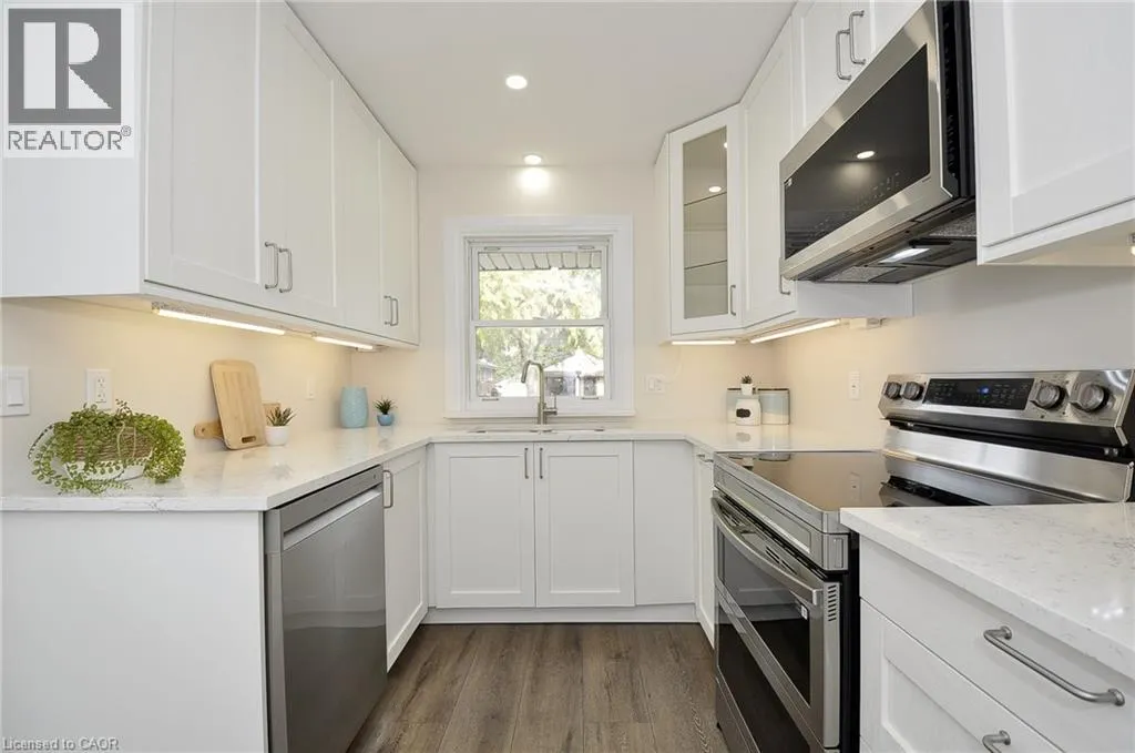 47 FOURTH Avenue