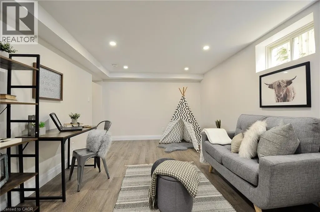 47 FOURTH Avenue