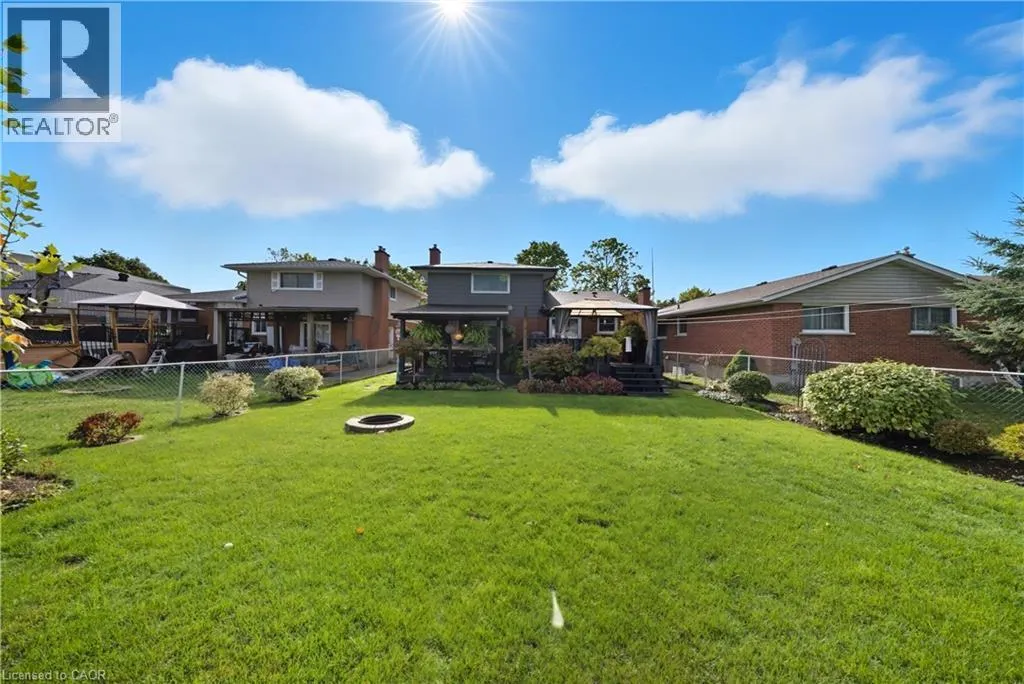 56 RAMBLEWOOD Way
