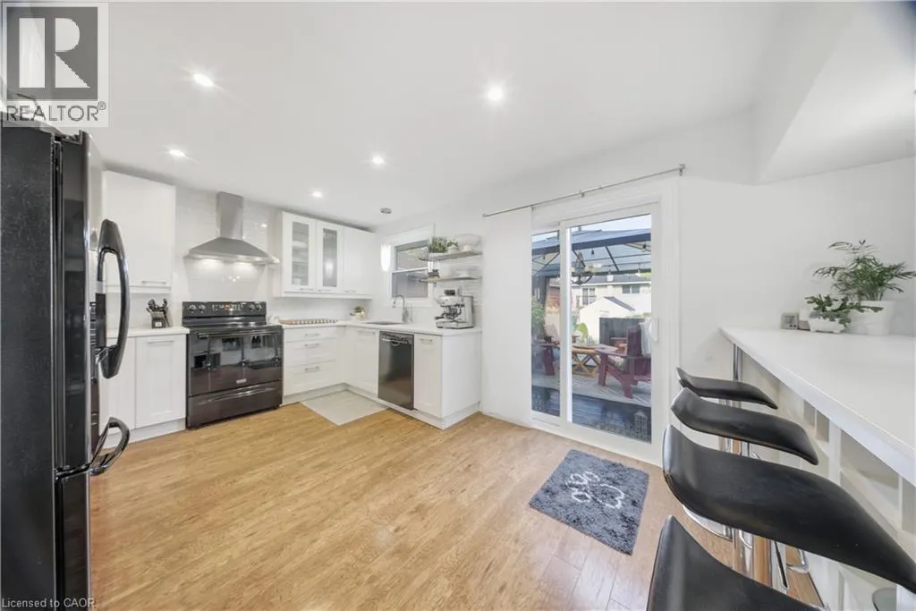 56 RAMBLEWOOD Way