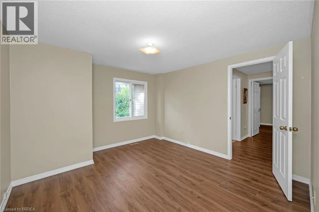 10 AVONBRIDGE Court