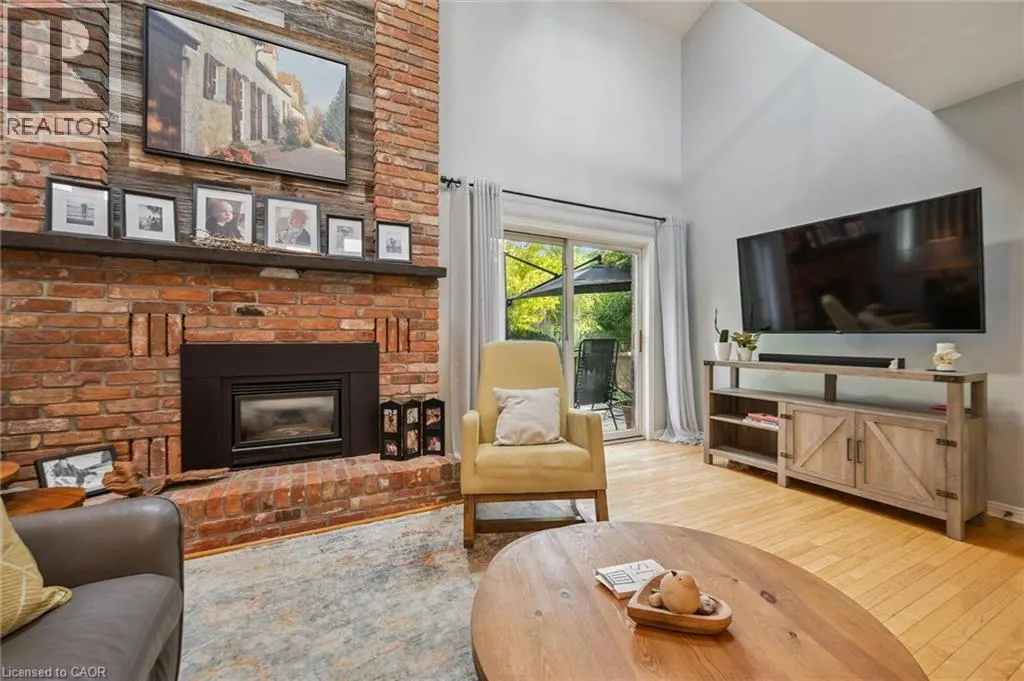 1 THORNHILL Drive