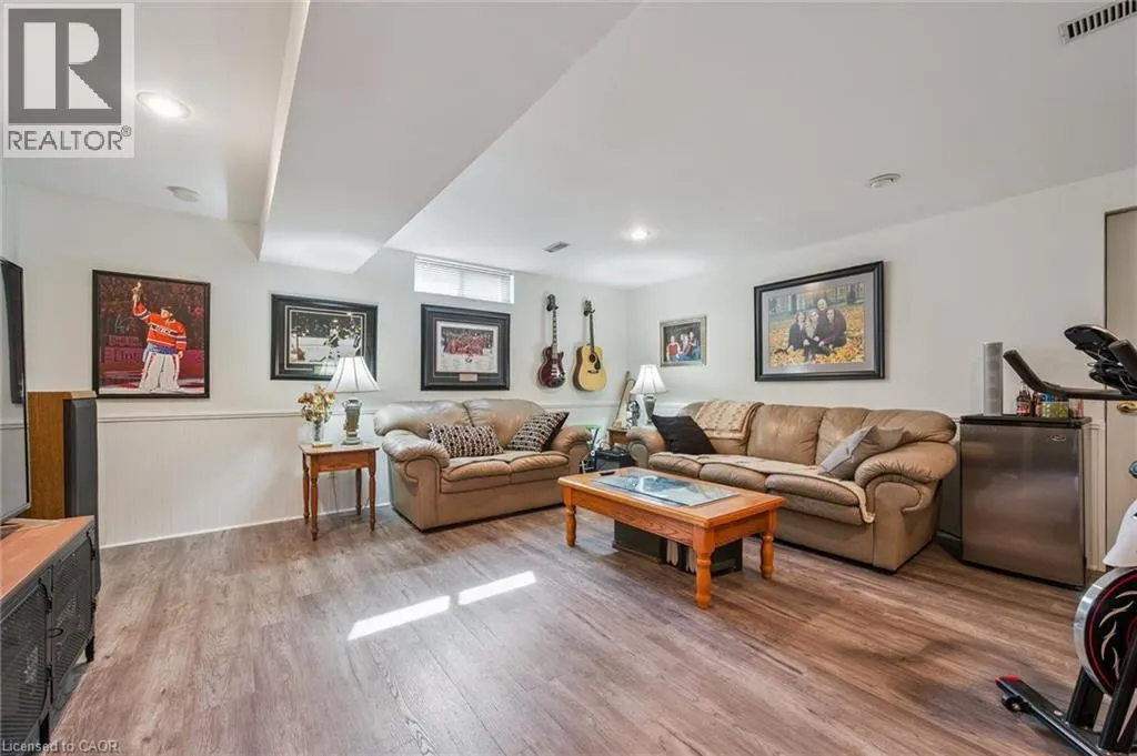 1 THORNHILL Drive