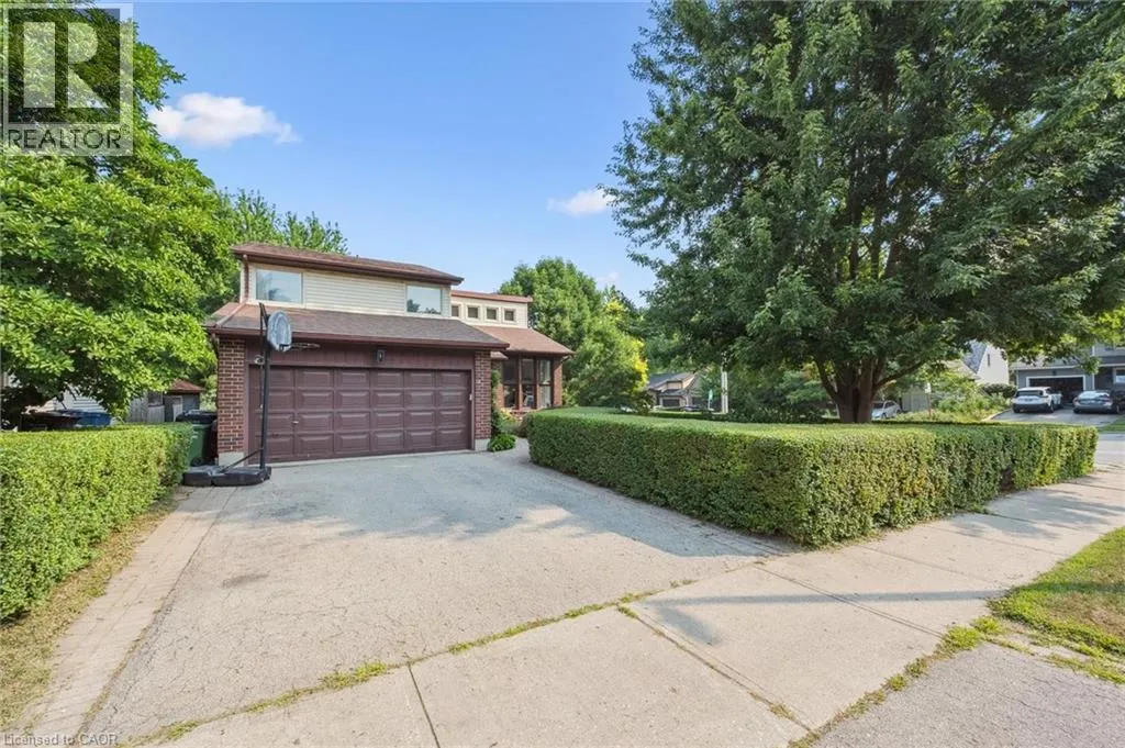 1 THORNHILL Drive