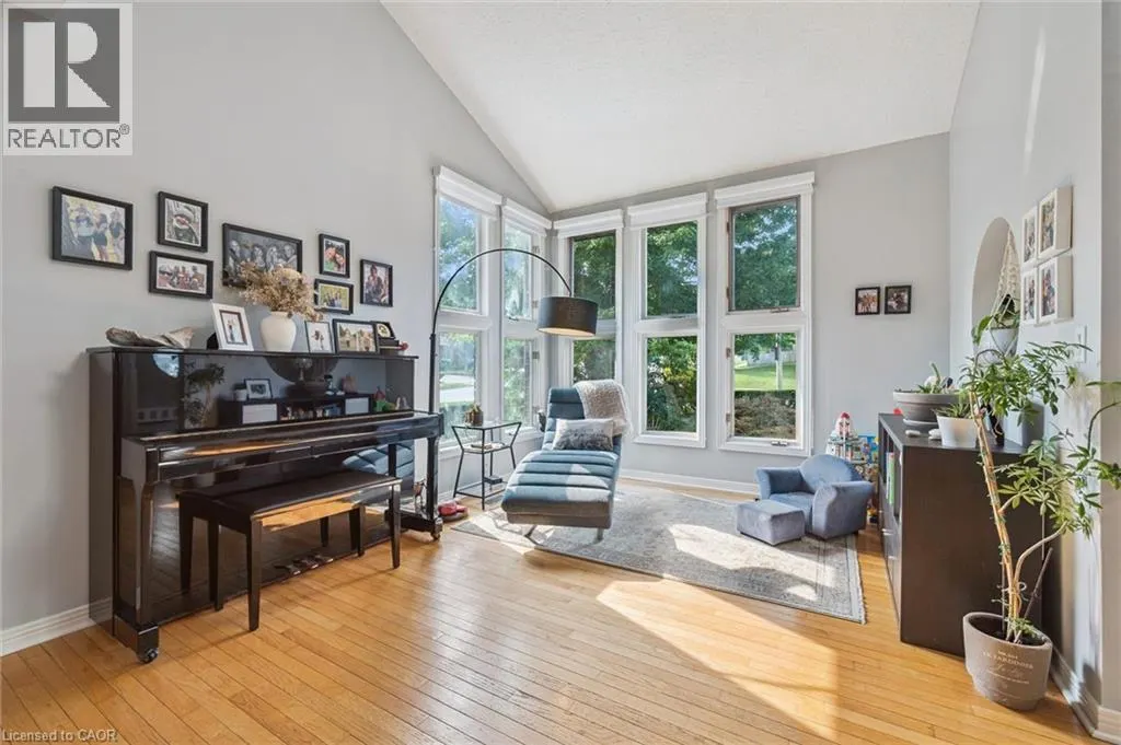 1 THORNHILL Drive