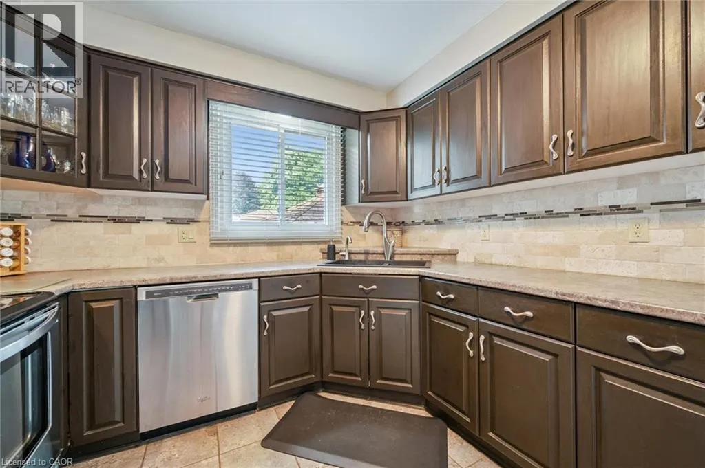 1 THORNHILL Drive