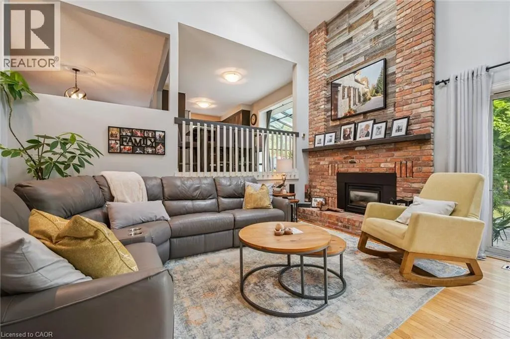 1 THORNHILL Drive