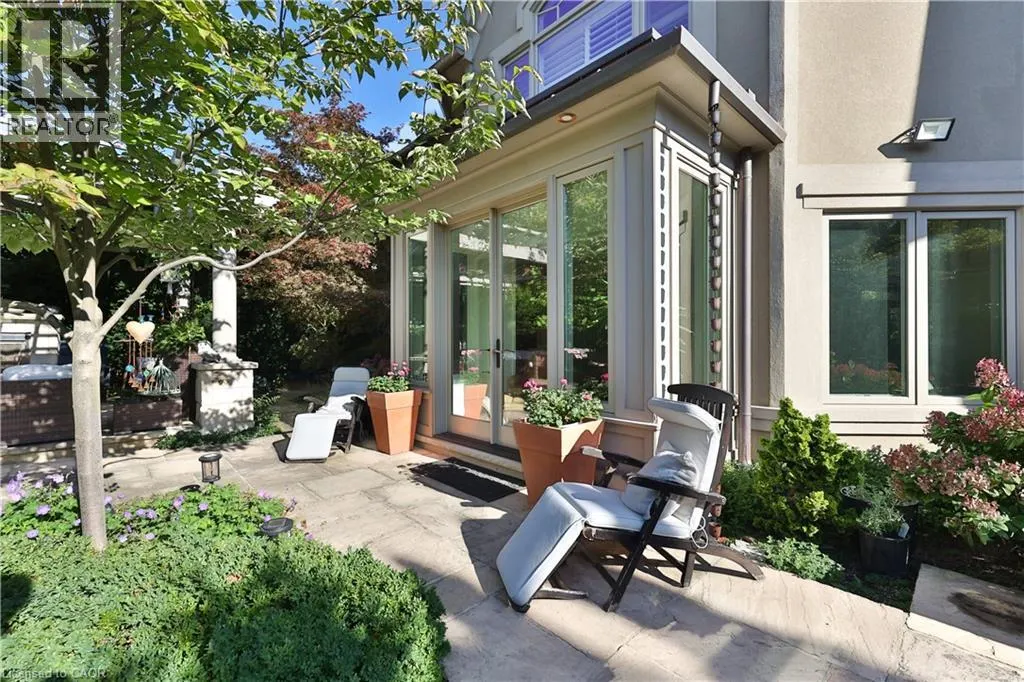 342 POMONA Avenue