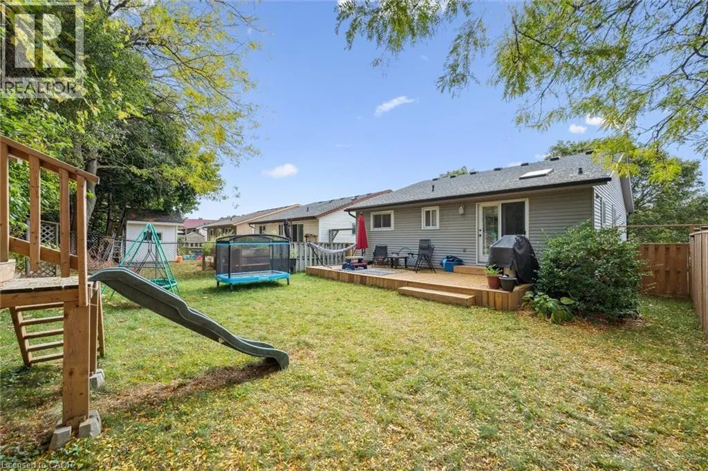 372 IMPERIAL Road S