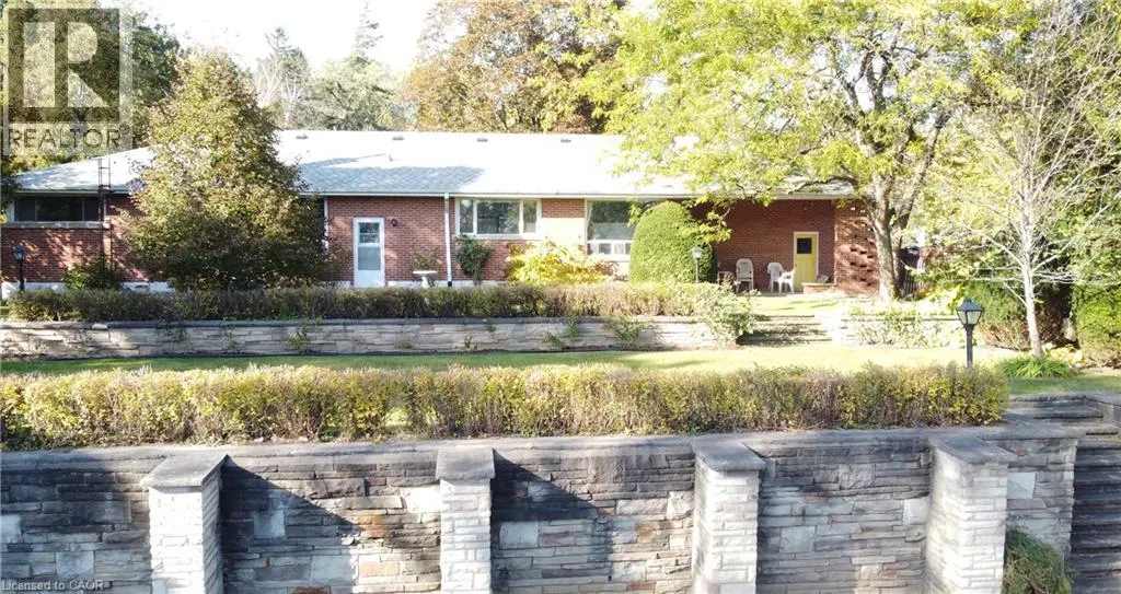 132 HILLCREST Avenue
