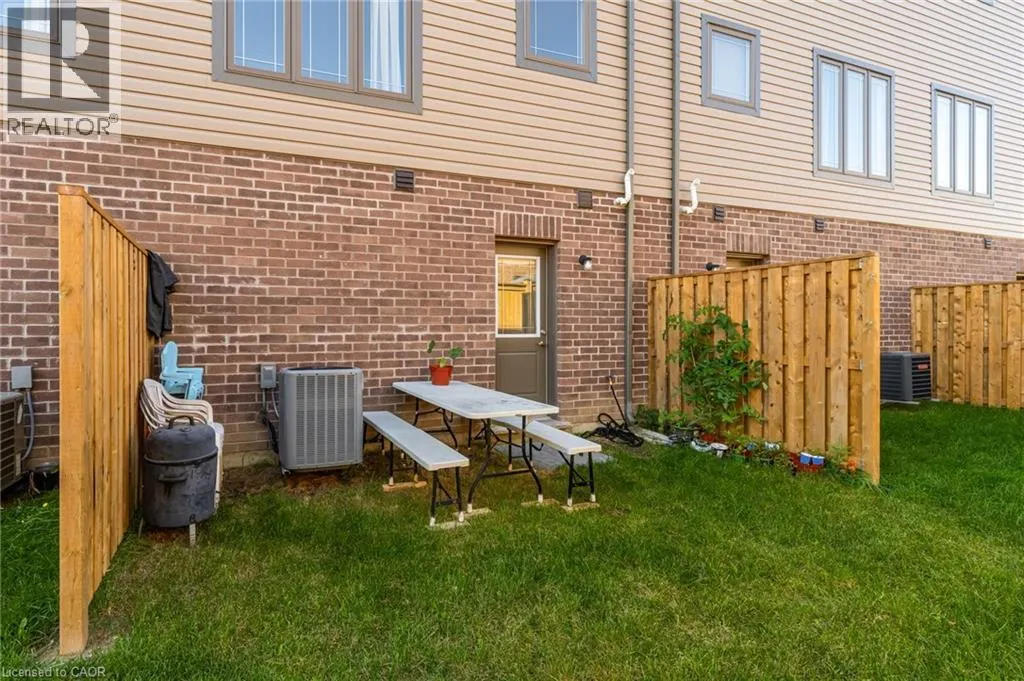 19 PICARDY Drive Unit# 15, #15