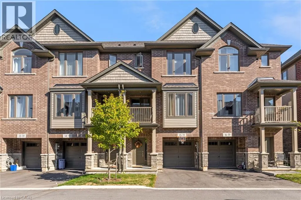 19 PICARDY Drive Unit# 15, #15