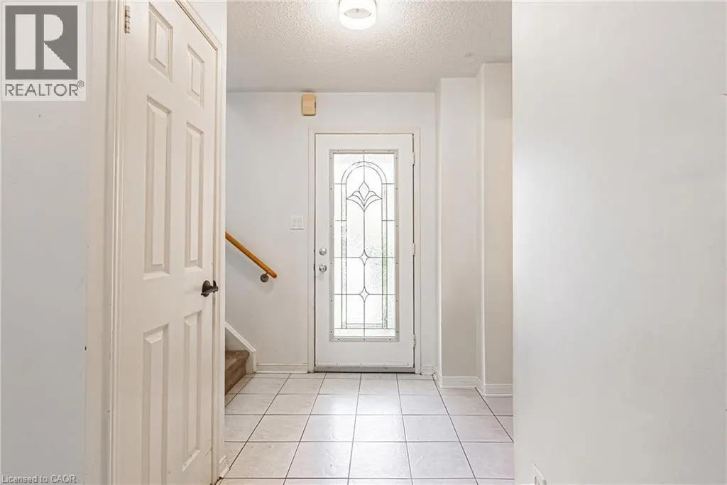 487 TAYLOR Crescent