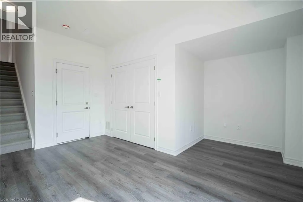 120 COURT Drive Unit# 53, #53