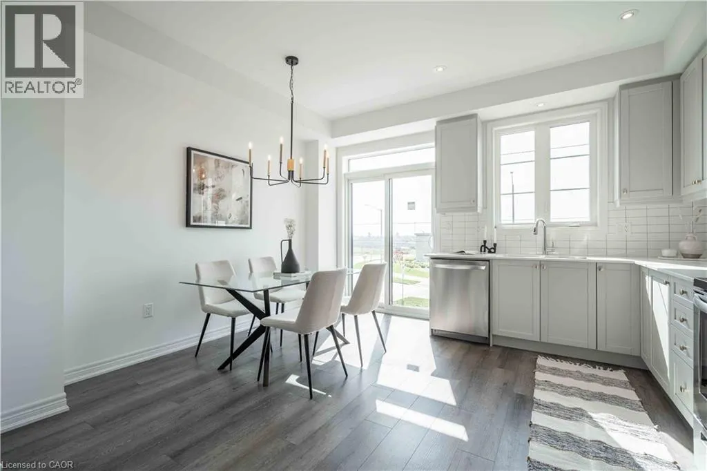 120 COURT Drive Unit# 53, #53