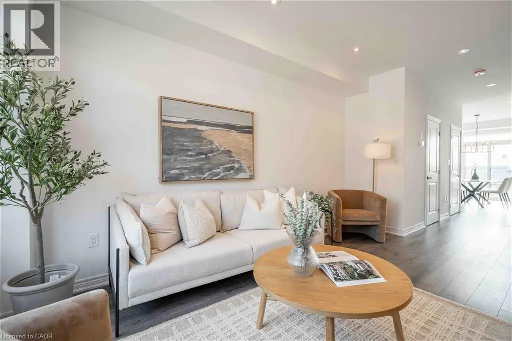 120 COURT Drive Unit# 53, #53