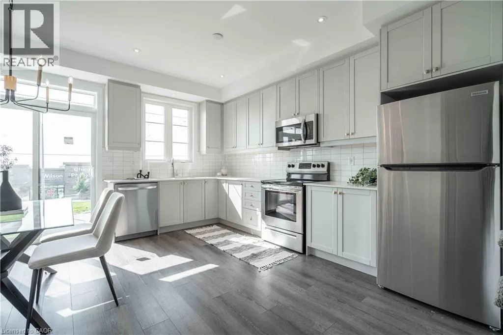 120 COURT Drive Unit# 53, #53