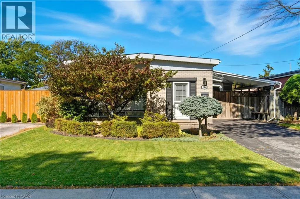 106 FIELDING Crescent