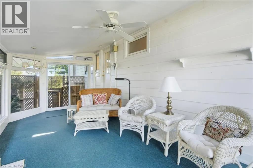 106 FIELDING Crescent